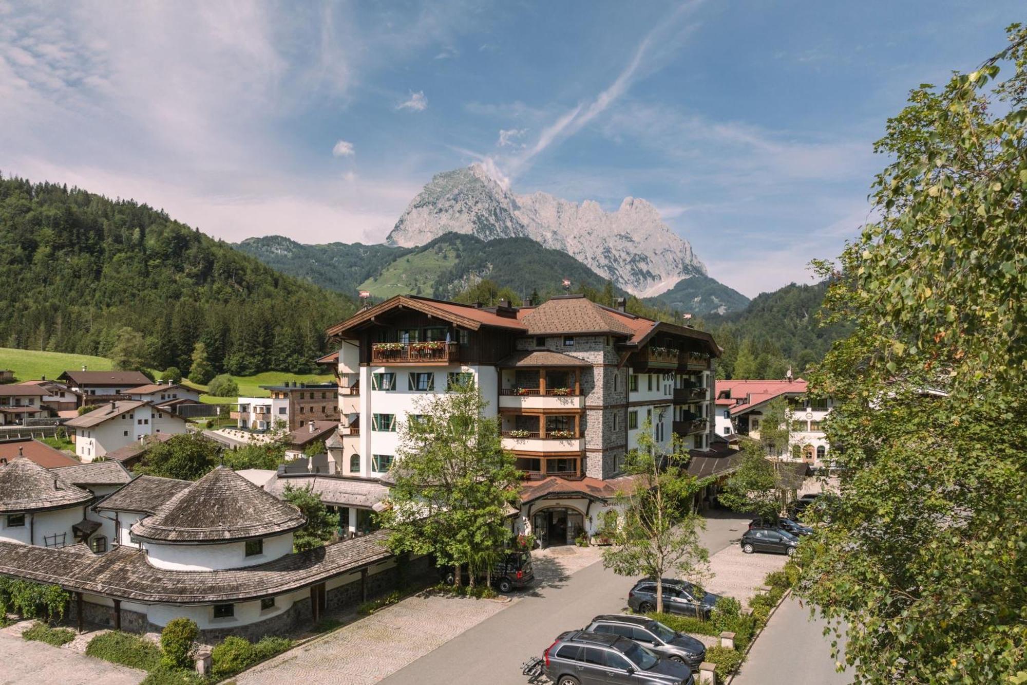 Hotel Gasteiger Jagdschlössl Kirchdorf in Tirol Exterior foto