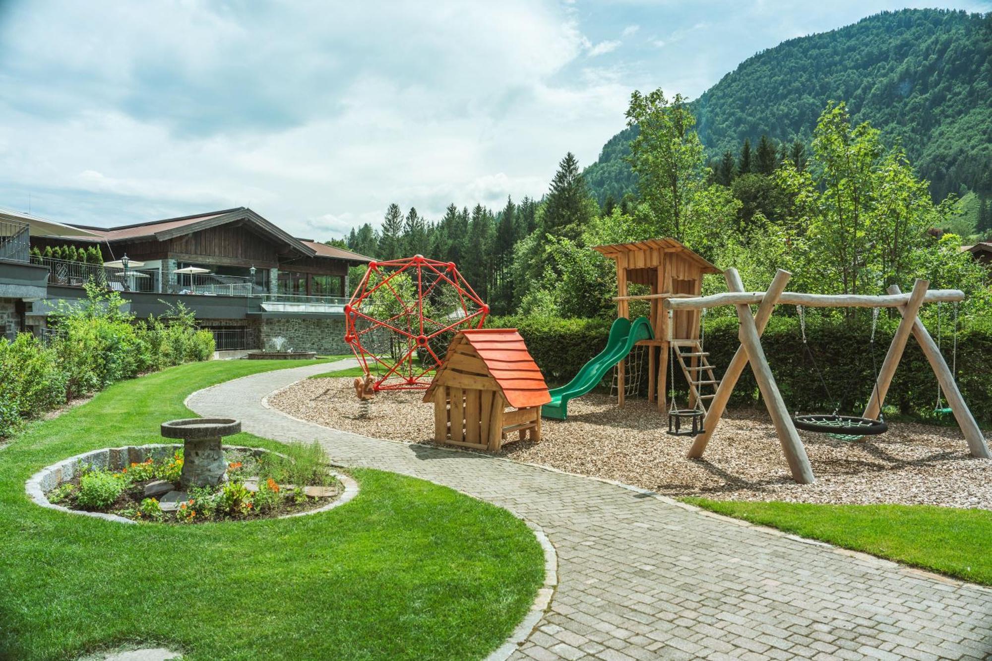 Hotel Gasteiger Jagdschlössl Kirchdorf in Tirol Exterior foto