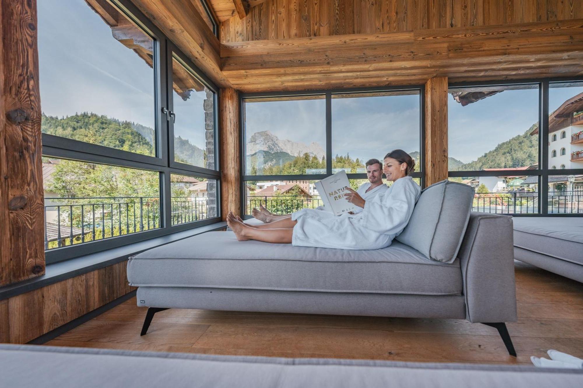 Hotel Gasteiger Jagdschlössl Kirchdorf in Tirol Exterior foto